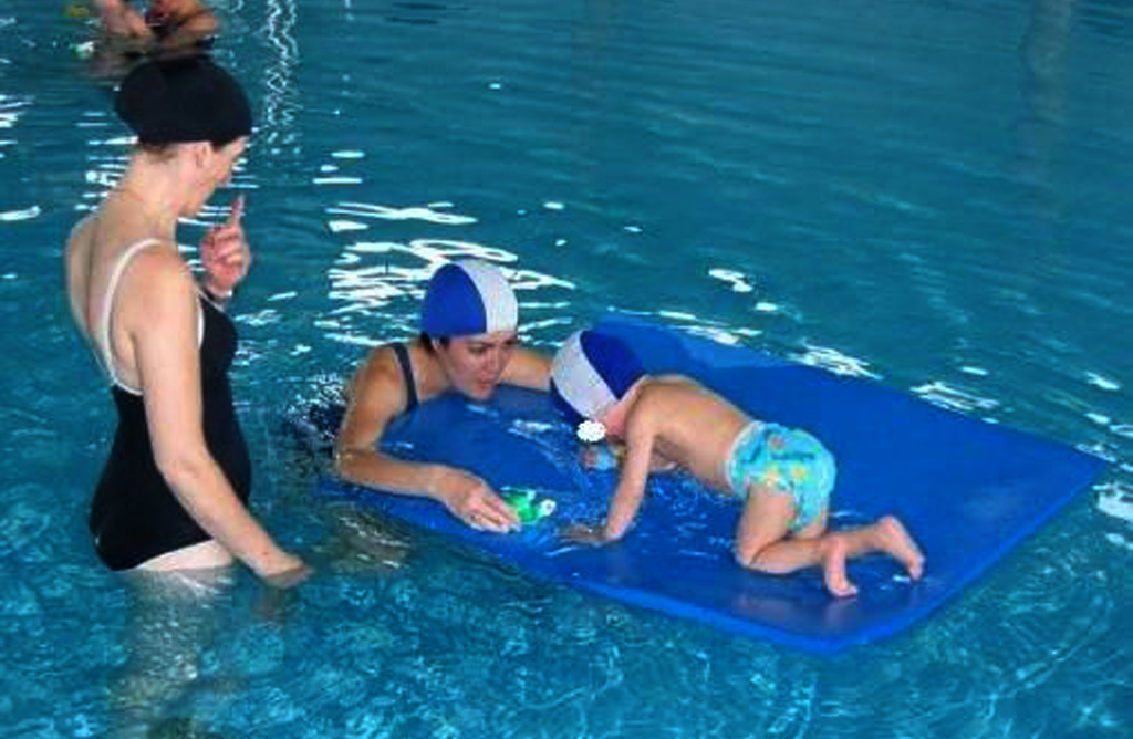 Se va a mantener el Servicio de Terapia Acutica con Fisioterapeuta en la piscina cubierta durante el curso

